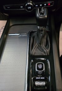 USED 2018 18 VOLVO XC60 2.0 D4 R-Design Pro Auto AWD Euro 6 (s/s) 5dr Impressive Driving Experience