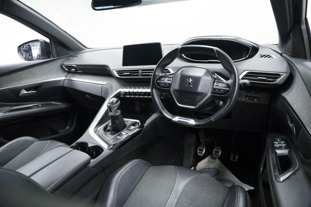 2019 PEUGEOT 3008 1.2 PureTech GT Line Premium Euro 6 (s/s) 5dr - Photo 11