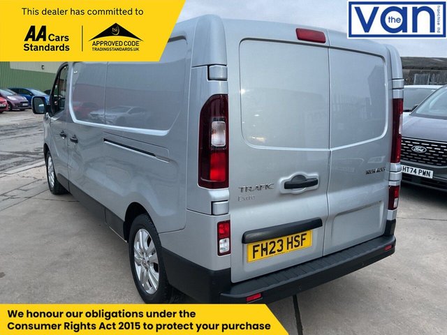 2023 RENAULT TRAFIC - Photo 7