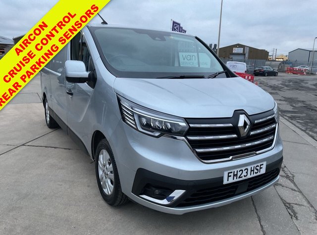 2023 RENAULT TRAFIC