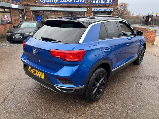 2018 VOLKSWAGEN T-ROC 1.6 TDI Design SUV 5dr Diesel Manual Euro 6 (s/s) (115 ps) - Photo 11