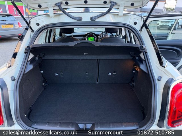 2019 MINI HATCH 1.5 Cooper Classic Hatchback 5dr Petrol Manual Euro 6 (s/s) (136 ps) - Photo 5