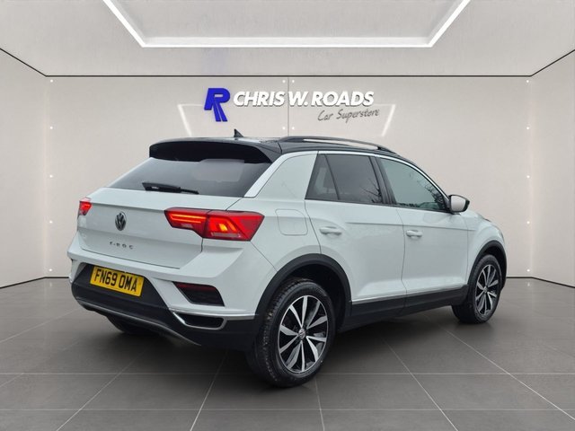 2019 Volkswagen T-Roc 1L Design 5dr - Photo 11
