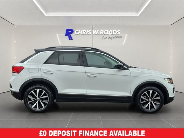 2019 Volkswagen T-Roc 1L Design 5dr - Photo 9