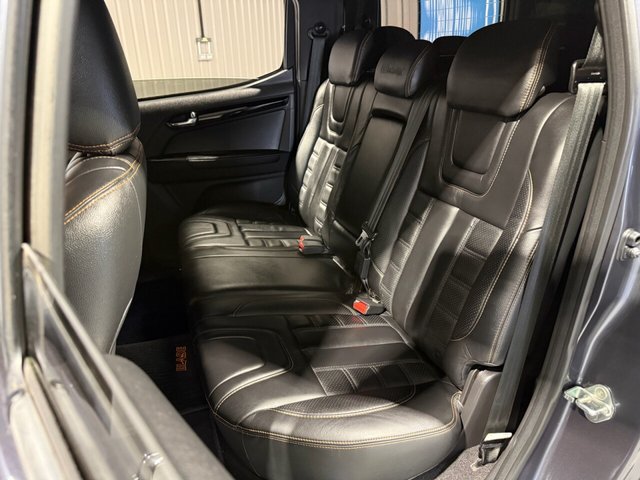 2019 ISUZU D-MAX - Photo 7