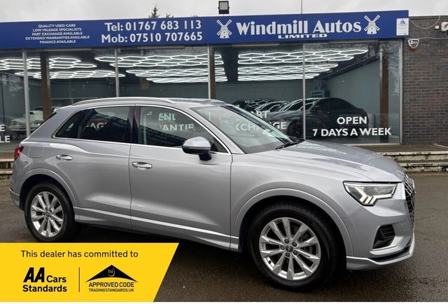 View our AUDI Q3