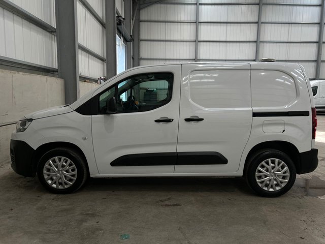 2023 CITROEN BERLINGO - Photo 8