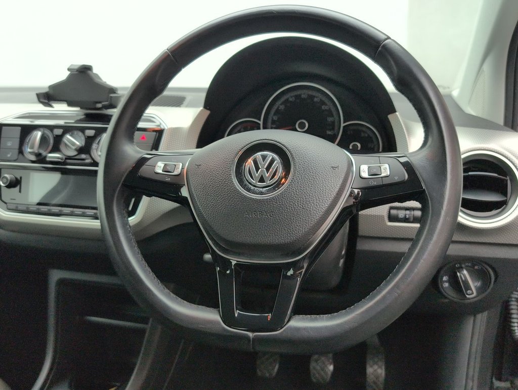 Used 2018 67 VOLKSWAGEN UP! 1.0 High up! Hatchback 5dr Petrol Manual Euro 6 (s/s) (75 ps) BLUETOOTH+NAVIGATION CLICK & COLLECT/HOME DELIVERY