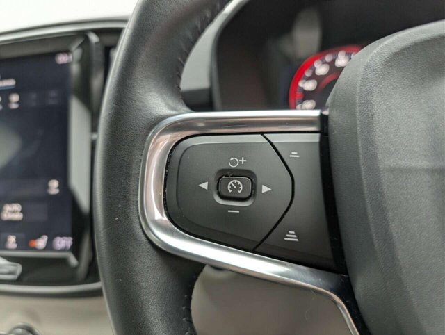 USED 2020 20 VOLVO XC40 2.0 T4 Inscription Pro SUV 5dr Petrol Auto Euro 6 (s/s) (190 ps) LANE KEEPING AID+BLUETOOTH CLICK&COLLECT/HOME DELIVERY