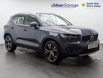 2020 VOLVO XC40