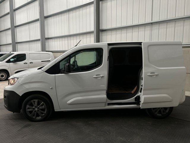 2023 PEUGEOT PARTNER - Photo 9