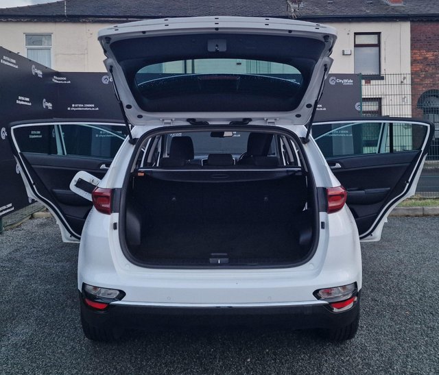 2018 KIA SPORTAGE 1.6 GDi 2 Euro 6 (s/s) 5dr - Photo 9