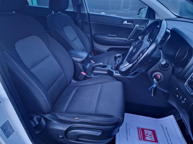 2018 KIA SPORTAGE 1.6 GDi 2 Euro 6 (s/s) 5dr - Photo 11