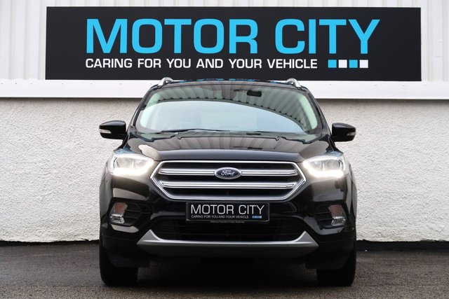 2019 FORD KUGA 2.0 TDCi EcoBlue Titanium Edition SUV 5dr Diesel Powershift Euro 6 (120 ps) - Photo 3