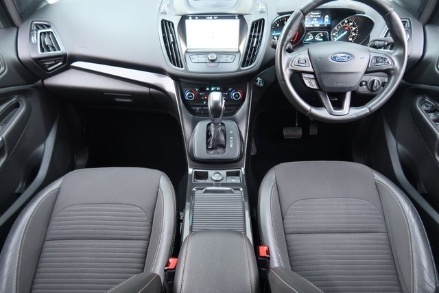 2019 FORD KUGA 2.0 TDCi EcoBlue Titanium Edition SUV 5dr Diesel Powershift Euro 6 (120 ps) - Photo 2