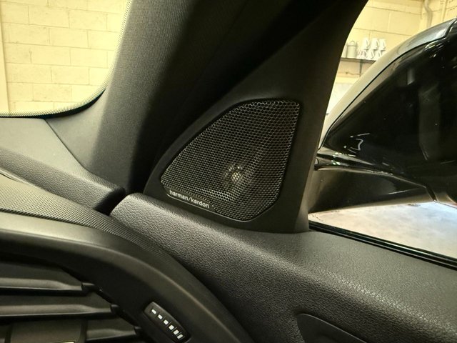 2020 BMW 1 SERIES - Photo 10