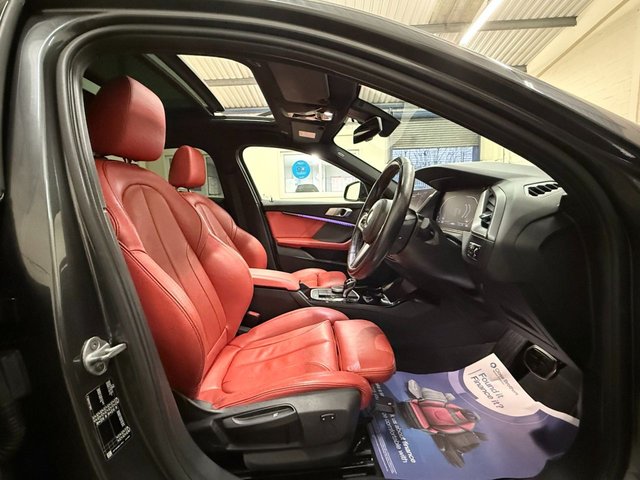 2020 BMW 1 SERIES - Photo 2