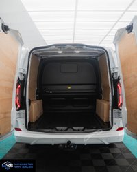 USED 2025 25 FORD TRANSIT CUSTOM 2.0 320 SWB FACTORY SPORT + HALO X 170BHP AUTO DCAB - TOP SPEC 1 + 1 CAPTAINS SEATS - REVERSE CAMERA - HEATED SEATS