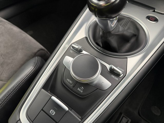 2016 AUDI TT - Photo 8