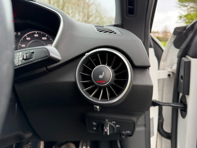 2016 AUDI TT - Photo 9