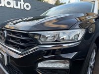 USED 2019 69 VOLKSWAGEN T-ROC 1.0 TSI GPF Design SUV 5dr Petrol Manual Euro 6 (s/s) (115 ps) Dual zone climate control A/C, Adaptive cruise control, Panoramic Sunroof, Bluetooth, USB input, Power folding heated wingmirrors, DAB radio, LED daytime running lights, Front & Rear parking sensors, Auto headlights, 17" Alloy wheels, Apple Car Play, Android Auto.