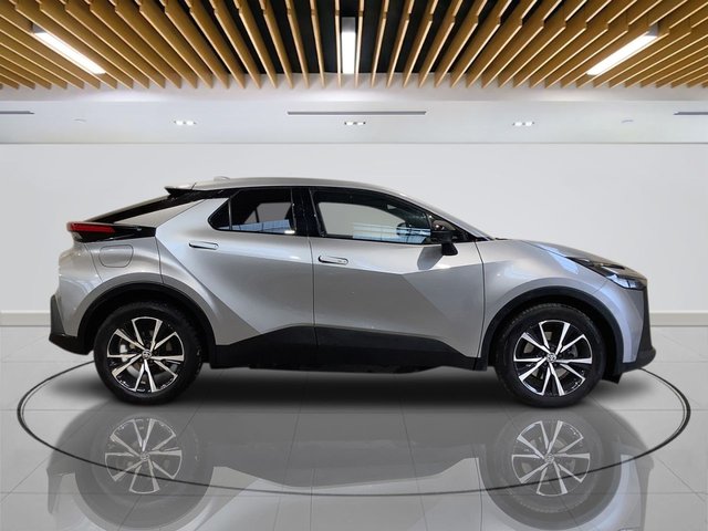 2024 Toyota C-HR 2L Design 5dr - Photo 8