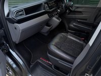 USED 2022 22 VOLKSWAGEN TRANSPORTER 2.0 BiTDI T32 Sportline Kombi Double Cab 5dr Diesel DSG FWD SWB Euro 6 (s/s) (204 ps) 