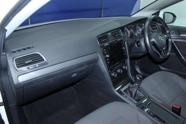 2019 VOLKSWAGEN GOLF - Photo 7