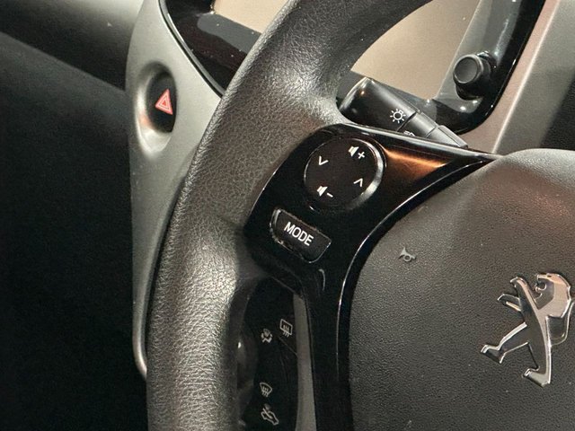 2015 PEUGEOT 108 - Photo 12