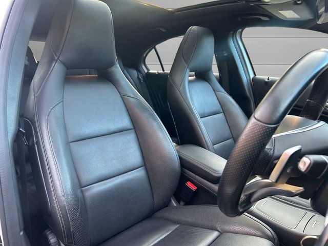 2016 MERCEDES-BENZ A-CLASS 2.1 A220d AMG Line (Executive) Hatchback 5dr Diesel 7G-DCT Euro 6 (s/s) (177 ps) - Photo 10