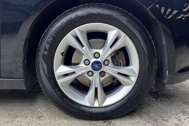 2013 FORD FOCUS 2013 1.6 Zetec Hatchback 5dr Petrol Powershift Euro 5 (125 ps) - Photo 11