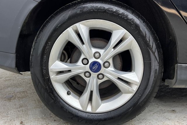 2013 FORD FOCUS 2013 1.6 Zetec Hatchback 5dr Petrol Powershift Euro 5 (125 ps) - Photo 12