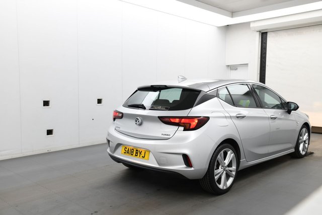 2018 VAUXHALL ASTRA - Photo 4