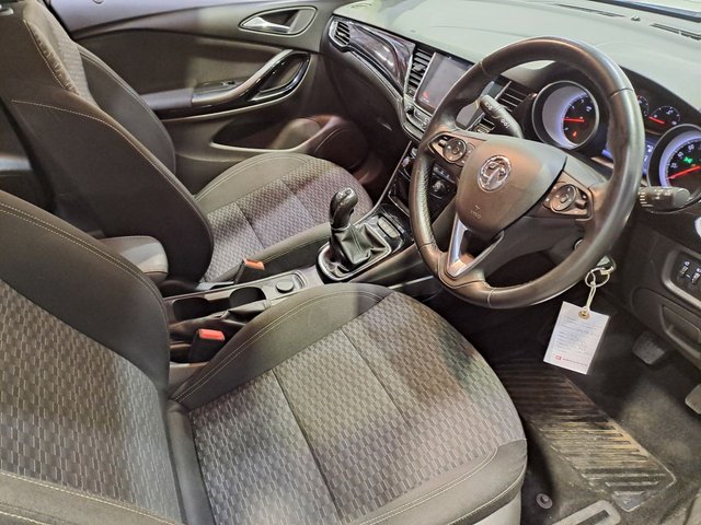 2018 VAUXHALL ASTRA - Photo 5
