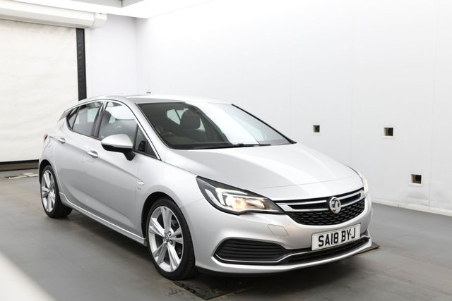 2018 VAUXHALL ASTRA - Photo 2