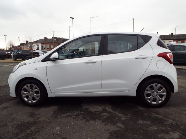 2016 HYUNDAI I10 1.0 SE Hatchback 5dr Petrol Manual Euro 6 (66 ps) - Photo 6