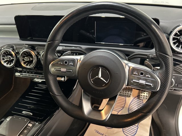 2022 Mercedes-Benz A-Class 1.3L Amg Line Edition 4dr - Photo 12