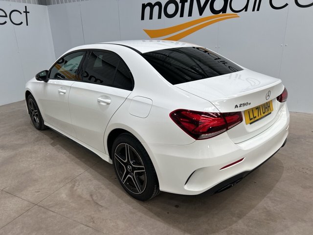 2022 Mercedes-Benz A-Class 1.3L Amg Line Edition 4dr - Photo 8