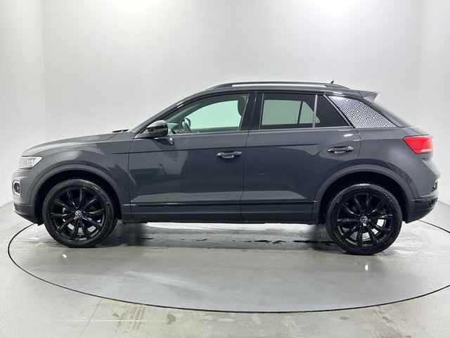 2021 Volkswagen T-Roc - Photo 5