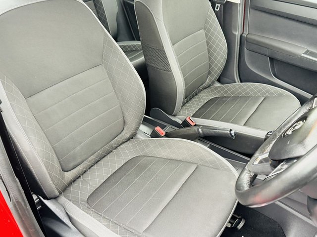 2018 SKODA FABIA - Photo 11