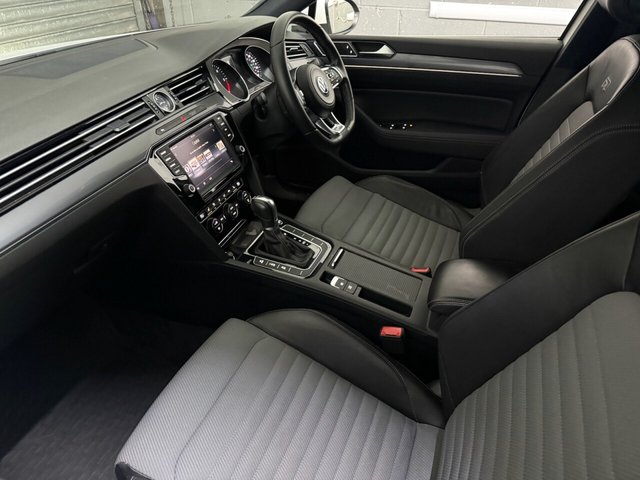 2016 VOLKSWAGEN PASSAT 2.0 BiTDI BlueMotion Tech R-Line Estate 5dr Diesel DSG 4Motion Euro 6 (s/s) (240 ps) - Photo 2