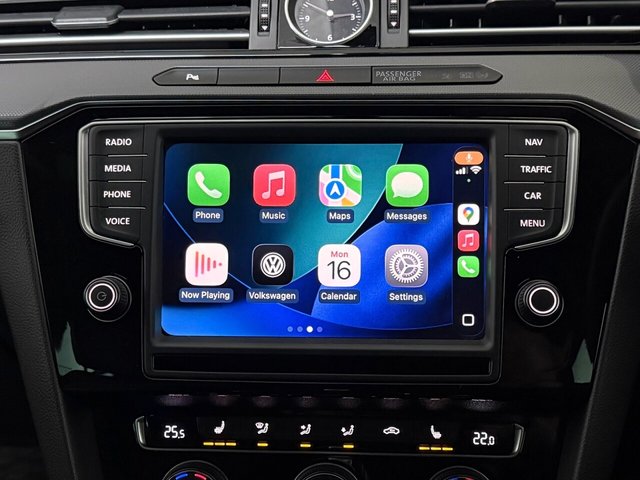 2016 VOLKSWAGEN PASSAT 2.0 BiTDI BlueMotion Tech R-Line Estate 5dr Diesel DSG 4Motion Euro 6 (s/s) (240 ps) - Photo 5