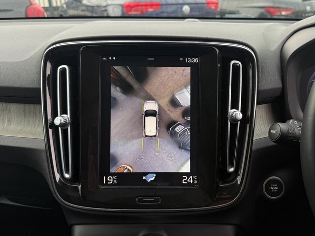 2018 VOLVO XC40 2.0 D3 Inscription SUV 5dr Diesel Auto Euro 6 (s/s) (150 ps) - Photo 3