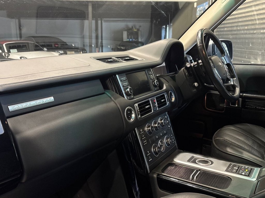 USED 2012 62 LAND ROVER RANGE ROVER 4.4 TD V8 Westminster SUV 5dr Diesel Auto 4WD Euro 5 (313 bhp) CLEAR GLASS|GREAT HISTORY