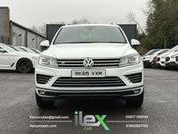 USED 2015 65 VOLKSWAGEN TOUAREG 3.0 TDI V6 BlueMotion Tech R-Line SUV 5dr Diesel Tiptronic 4WD Euro 6 (s/s) (262 ps) 262PS &bull; V6 &bull; Pan Roof &bull; 4WD