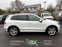 USED 2015 65 VOLKSWAGEN TOUAREG 3.0 TDI V6 BlueMotion Tech R-Line SUV 5dr Diesel Tiptronic 4WD Euro 6 (s/s) (262 ps) 262PS &bull; V6 &bull; Pan Roof &bull; 4WD