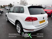 USED 2015 65 VOLKSWAGEN TOUAREG 3.0 TDI V6 BlueMotion Tech R-Line SUV 5dr Diesel Tiptronic 4WD Euro 6 (s/s) (262 ps) 262PS &bull; V6 &bull; Pan Roof &bull; 4WD