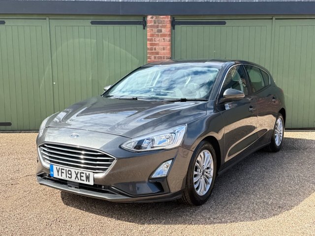 View our FORD FOCUS