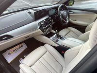 USED 2017 67 BMW 5 SERIES 2.0 520d M Sport Touring 5dr Diesel Auto Euro 6 (s/s) (190 ps) 19'' ALLOYS-HARMAN KARDON-TOWBAR
