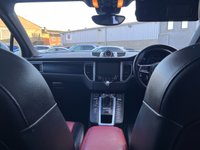 USED 2018 18 PORSCHE MACAN 2.0T SUV 5dr Petrol PDK 4WD Euro 6 (s/s) (252 ps) OVER 8K WORTH OF EXTRA'S